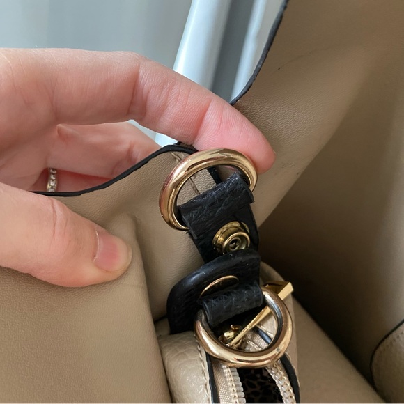 Cute Neutral Tote - Picture 8 of 16